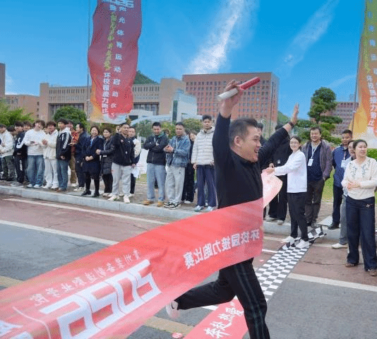 阳光体育润校园 青春奔跑赴热爱——2026世界杯官网入口2026年阳光体育运动正式启动